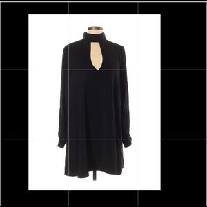 Do & Be keyhole neck open back shift dress.